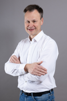 0003_CNGE Portraits Web.JPG